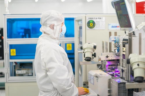 光谷高端光電子產品節前加緊出貨，自動化科技助力效率提升